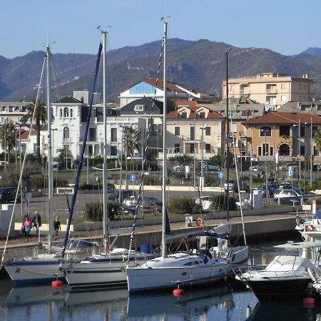 Apartament Ca' Nanopulin, Fronte Porto Loano Zewnętrze zdjęcie